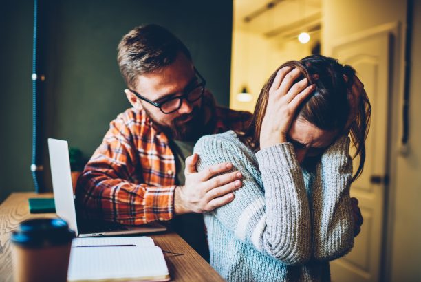 When Anxiety Peaks - What are the Signs of a Nervous Breakdown?