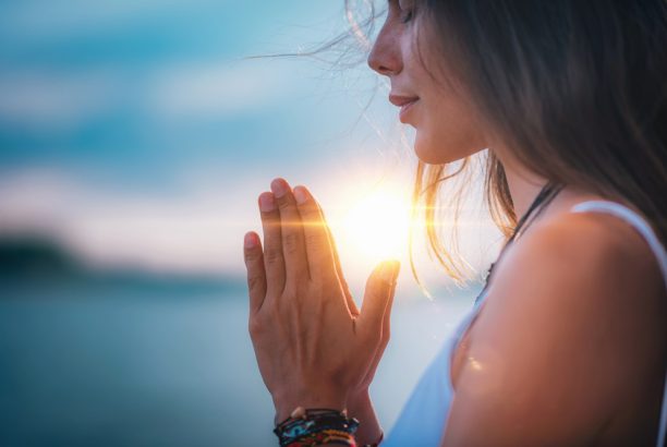 How Holistic Therapies Improve Traditional Mental Health Treatment
