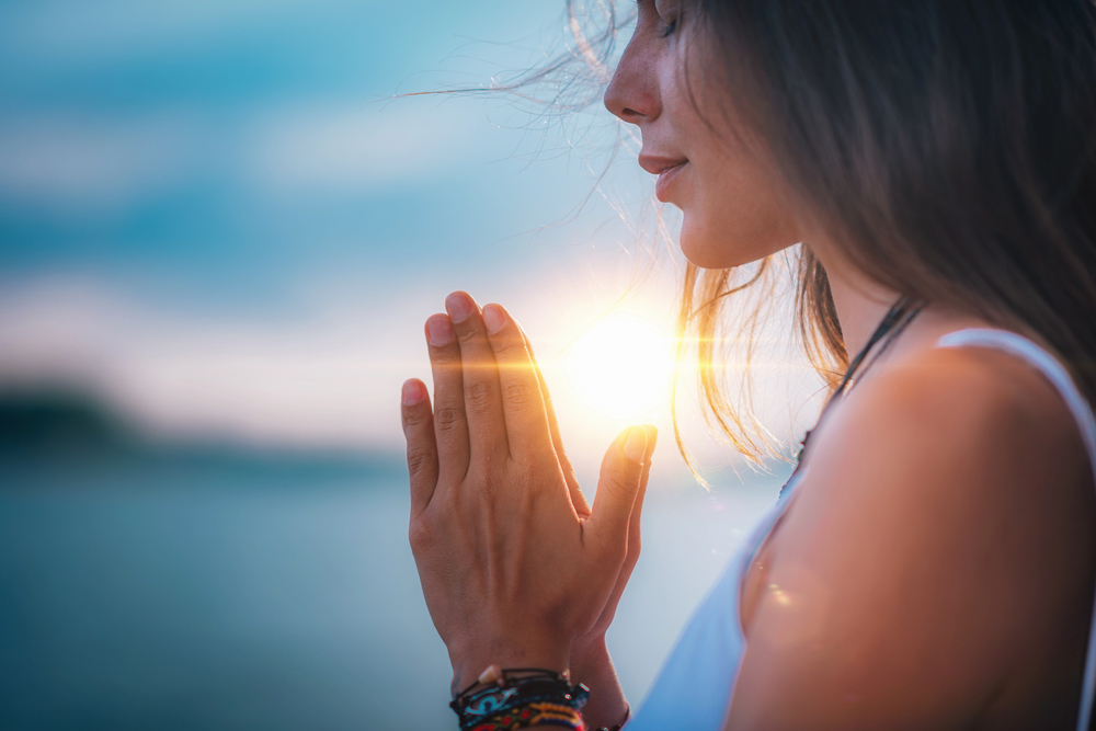 How Holistic Therapies Improve Traditional Mental Health Treatment